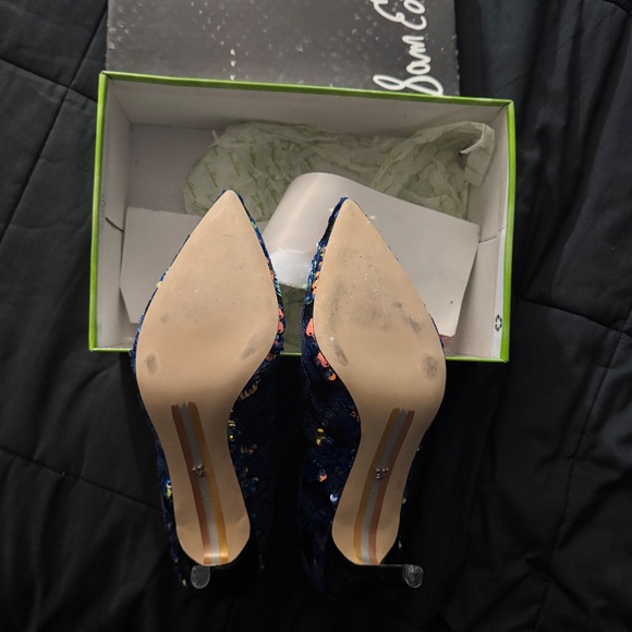 Shoes - Picture 2 of 2